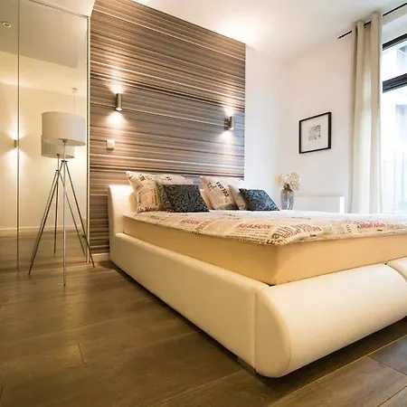 Art Premium Apartament *
